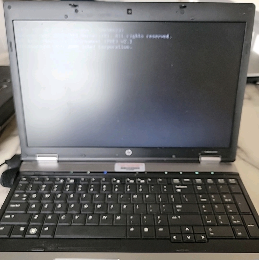 Hp Probook 6555b Laptop Window's 7 Pro. Powers On Hard Drive Wiped And Memory - Picture 3 of 8